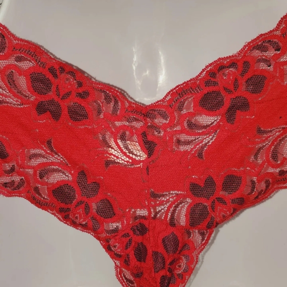 ❤Perfect Valentines Day Red Black & WHT Lace Booty Shorts Size L❤ - Picture 2 of 8